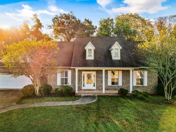 1812 Crazyhorse Drive, Maryville, TN 37801