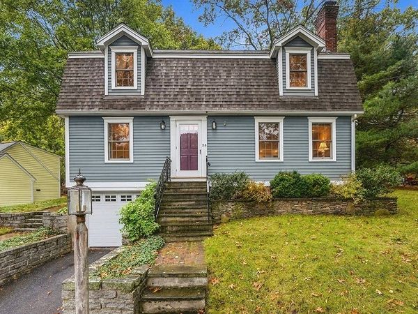 28 Ledgelawn Ave, Lexington, MA 02420