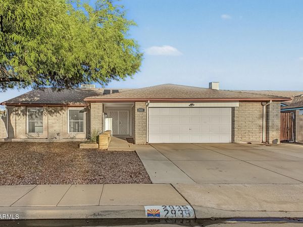 2935 S MOLLERA, Mesa, AZ 85210