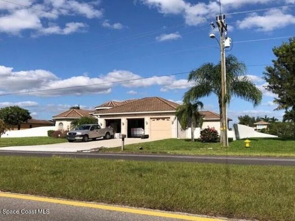 3427 Ceitus Parkway , Cape Coral, FL 33993