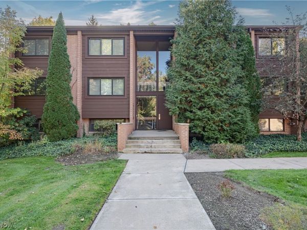 925 Canyon View Road , Unit 202, Northfield, OH 44067
