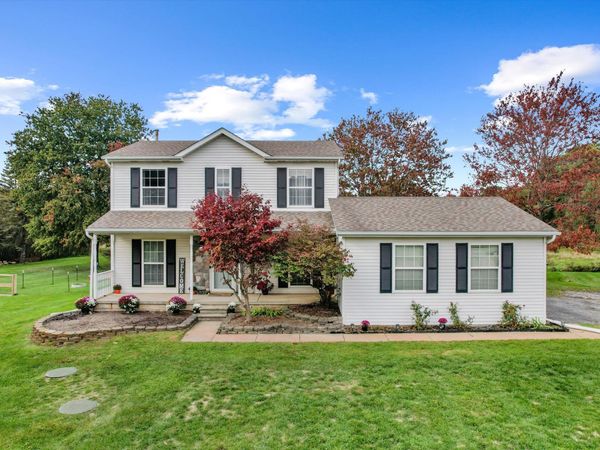 57670 Apple Lane, New Hudson, MI 48165