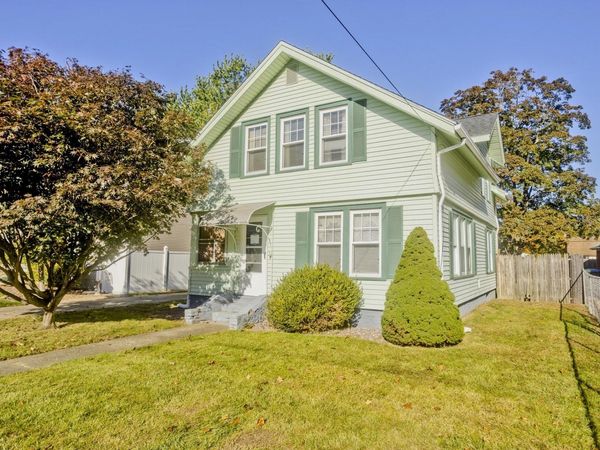 276 Tremont St, Springfield, MA 01104