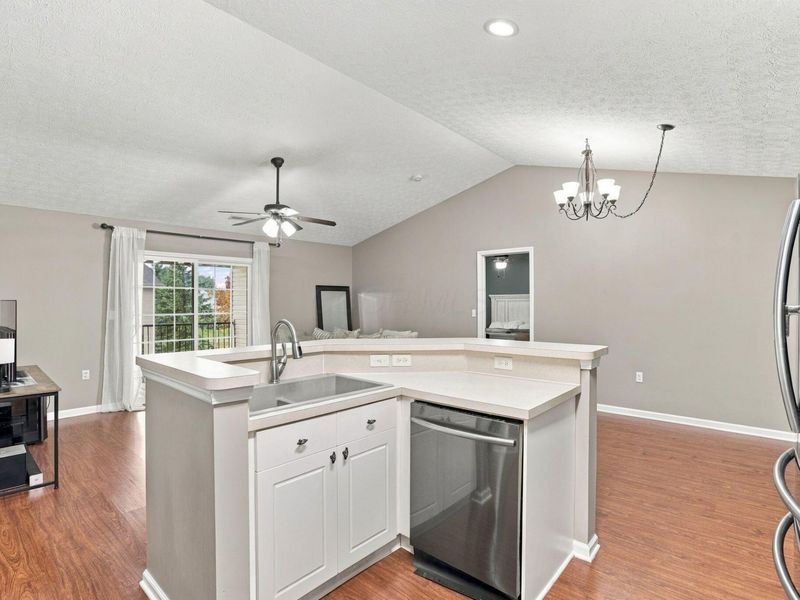 1870 Berrancher Drive , Columbus, OH 43228 Photo 14