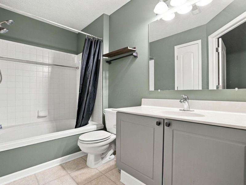 1870 Berrancher Drive , Columbus, OH 43228 Photo 26