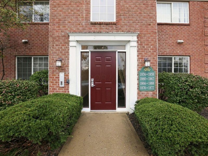 1870 Berrancher Drive , Columbus, OH 43228 Photo 3