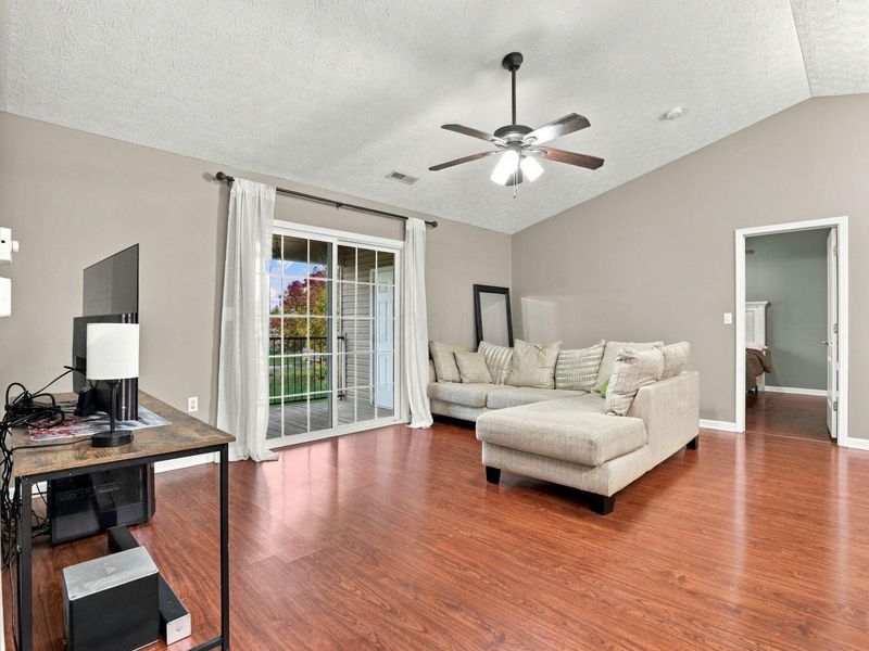 1870 Berrancher Drive , Columbus, OH 43228 Photo 8