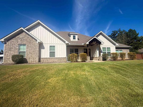 7032 Kamden Drive, Alexander, AR 72002