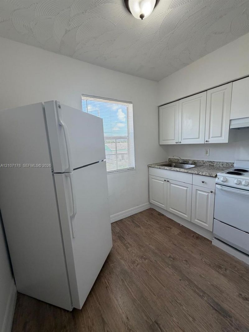1510 NW 68th St , Unit 6, Miami, FL 33147 Photo