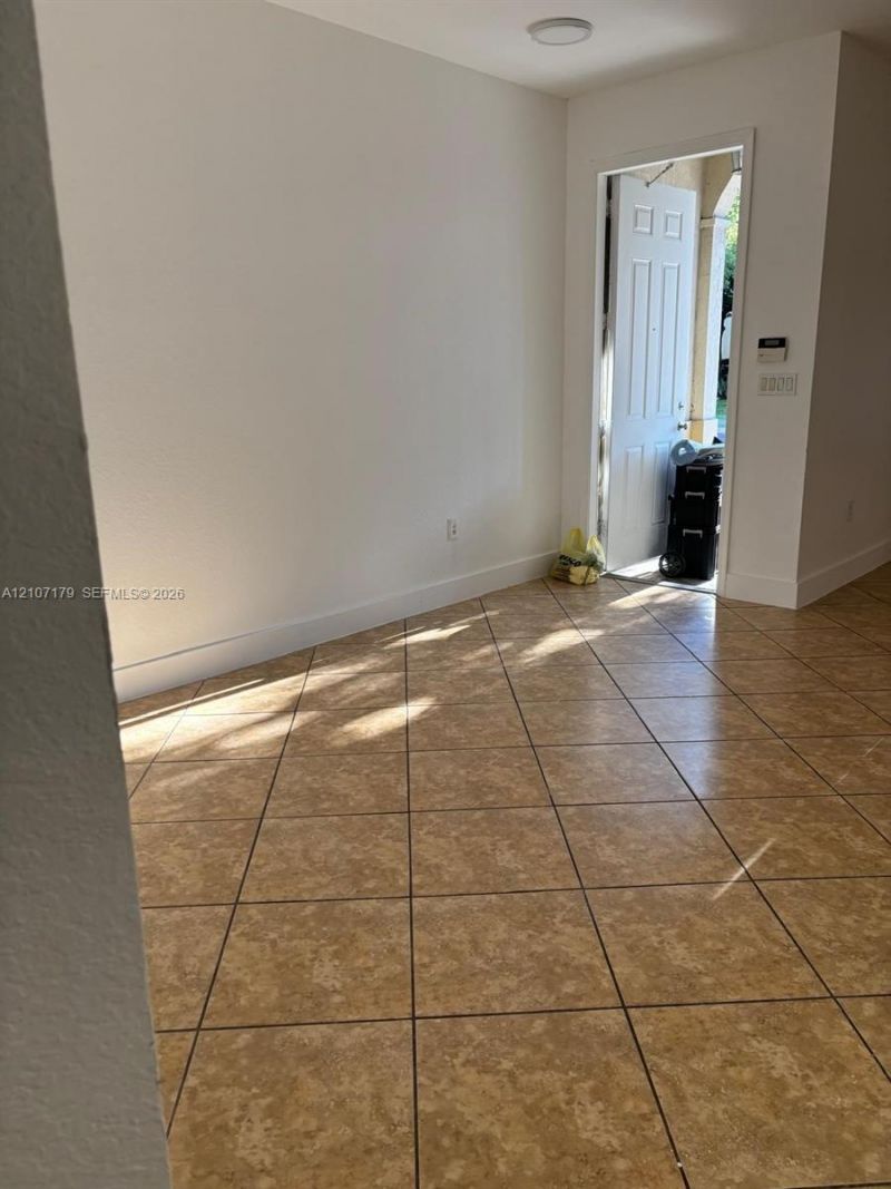 21221 NW 14th Pl, Unit 4-23, Miami Gardens, FL 33169 Photo