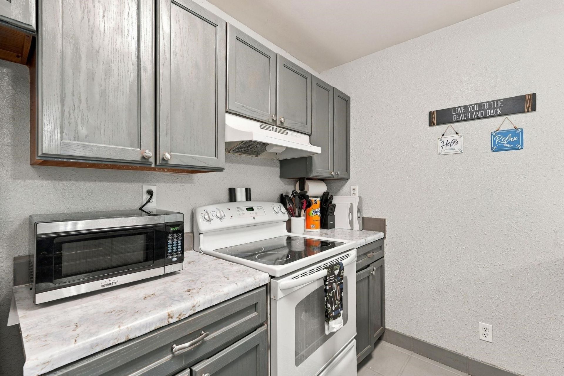 202 75th Ave. N  Photo 7