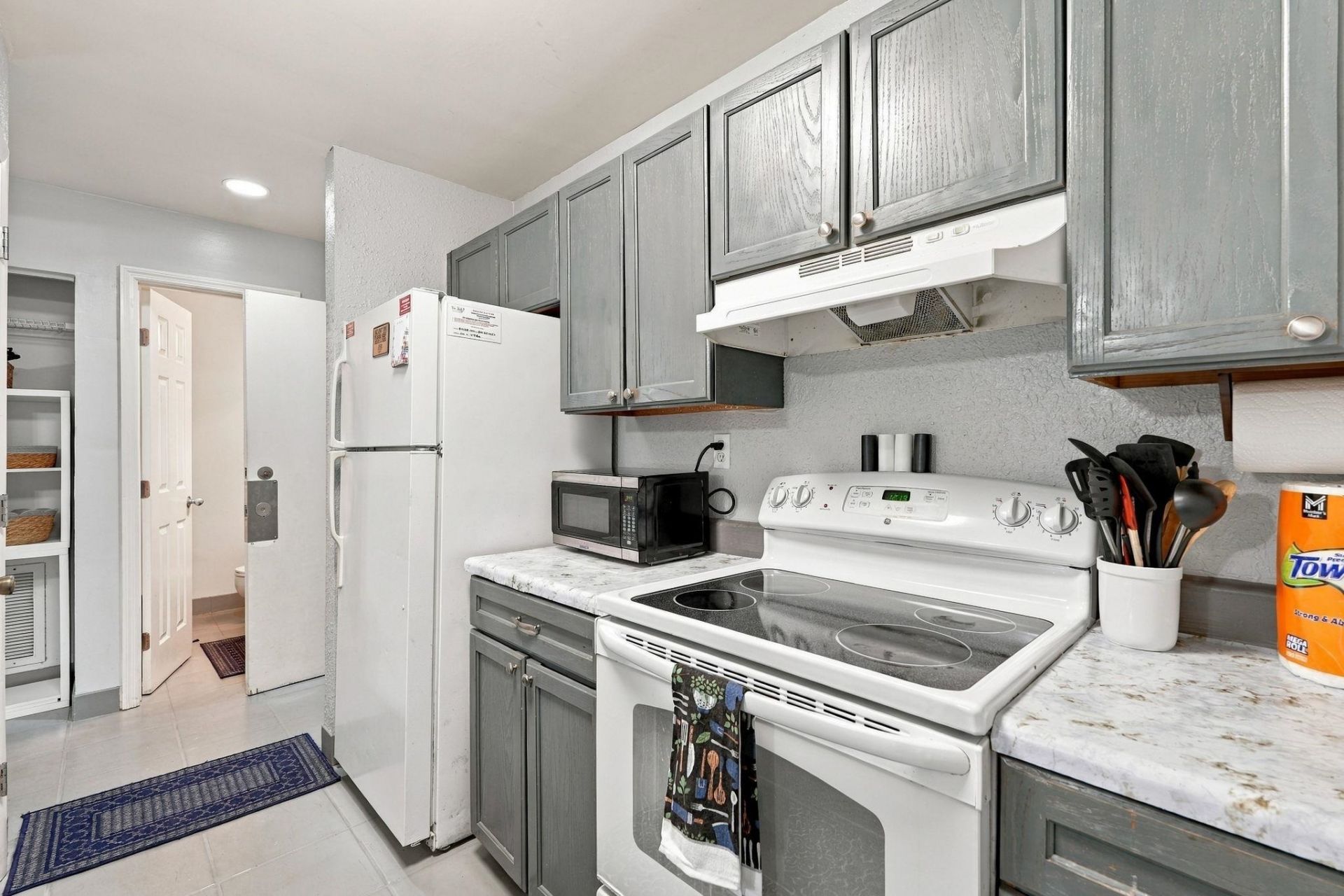 202 75th Ave. N  Photo 8