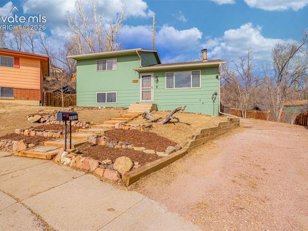 2552 Launcelot Court, Colorado Springs, CO 80904