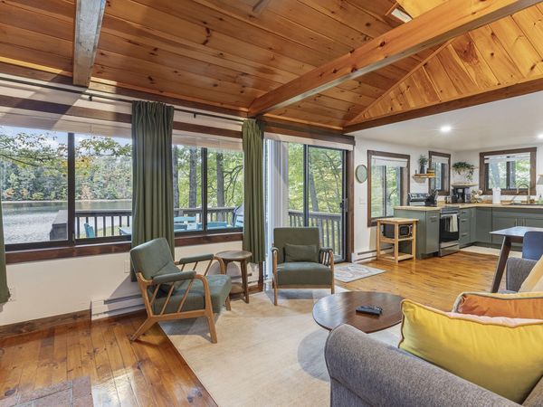 186 Hogan Pond Lane , Oxford, ME 04270