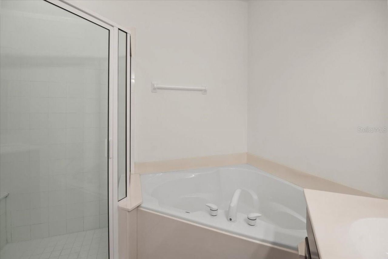7002 Prosperity Circle , Unit 701, Sarasota, FL 34238 Photo