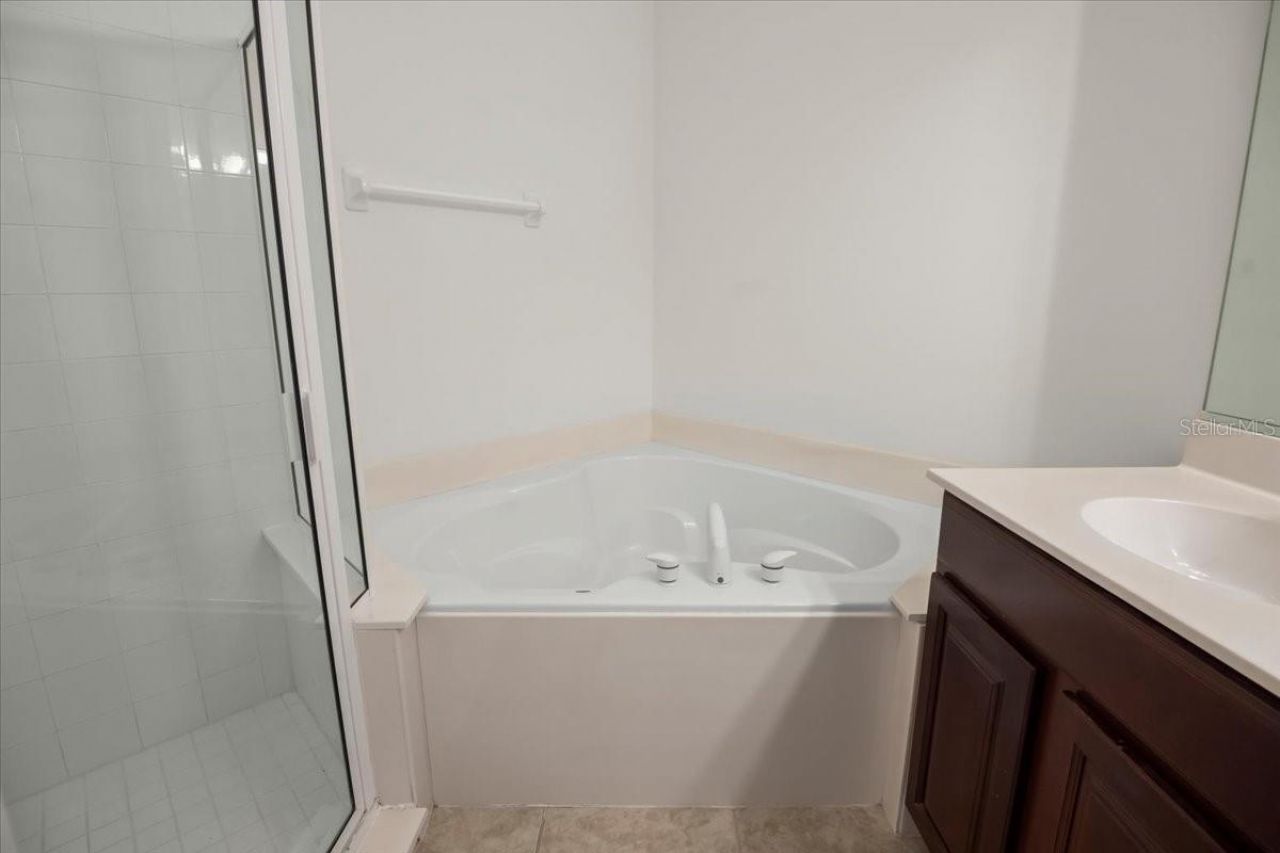 7002 Prosperity Circle , Unit 701, Sarasota, FL 34238 Photo