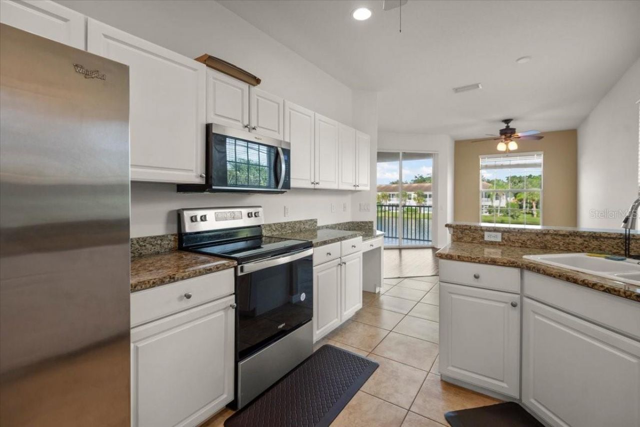 7002 Prosperity Circle , Unit 701, Sarasota, FL 34238 Photo