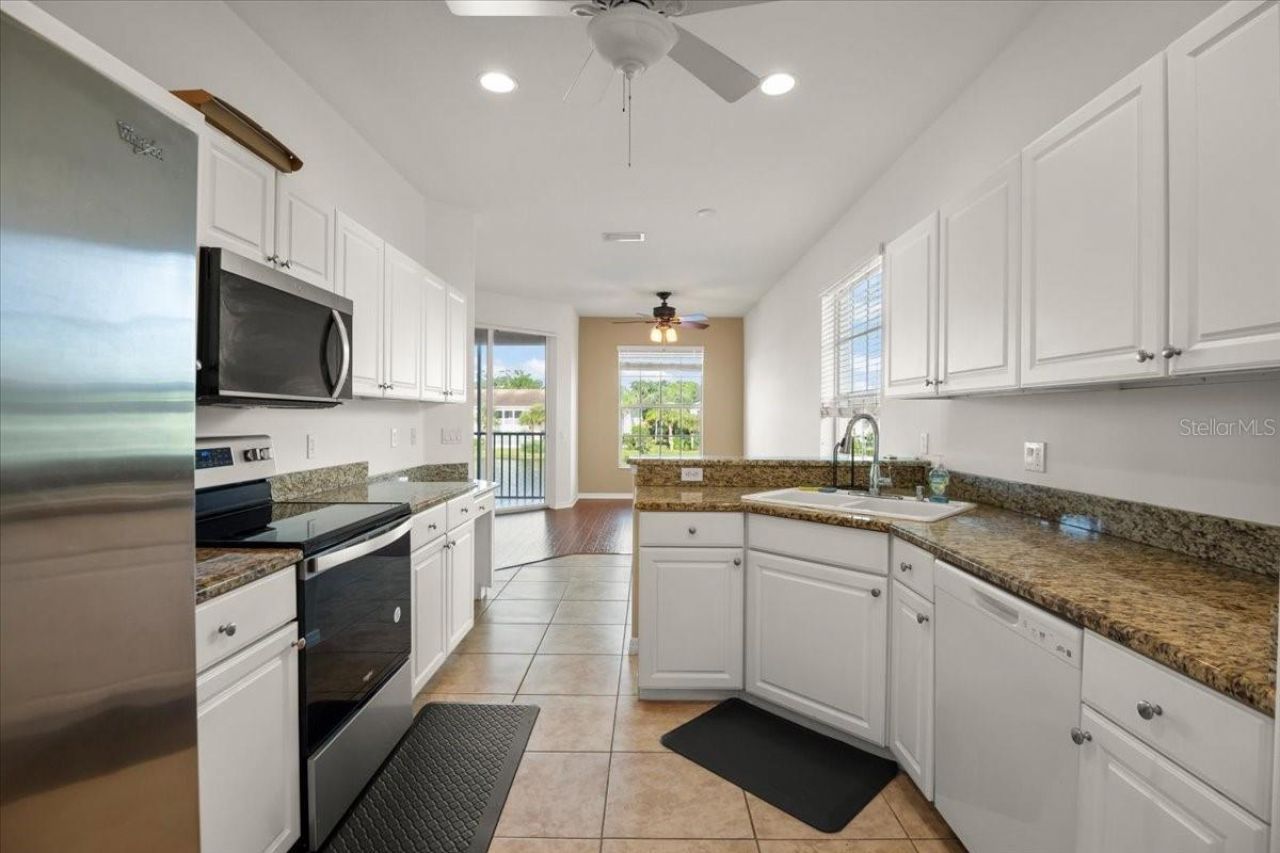 7002 Prosperity Circle , Unit 701, Sarasota, FL 34238 Photo
