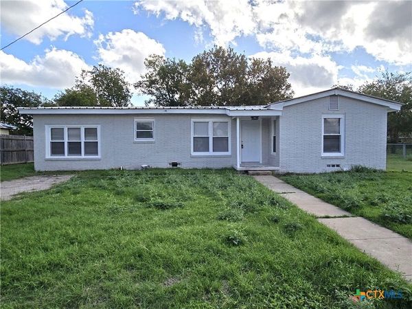 240 Tom Sawyer Street , Evant, TX 76525