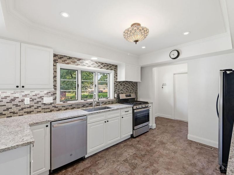 710 Fleming Road, Springfield Township, OH 45231 Photo 14