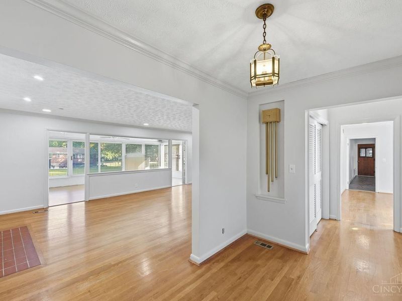 710 Fleming Road, Springfield Township, OH 45231 Photo 5