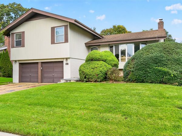 167 Maytime Drive , Jericho, NY 11753