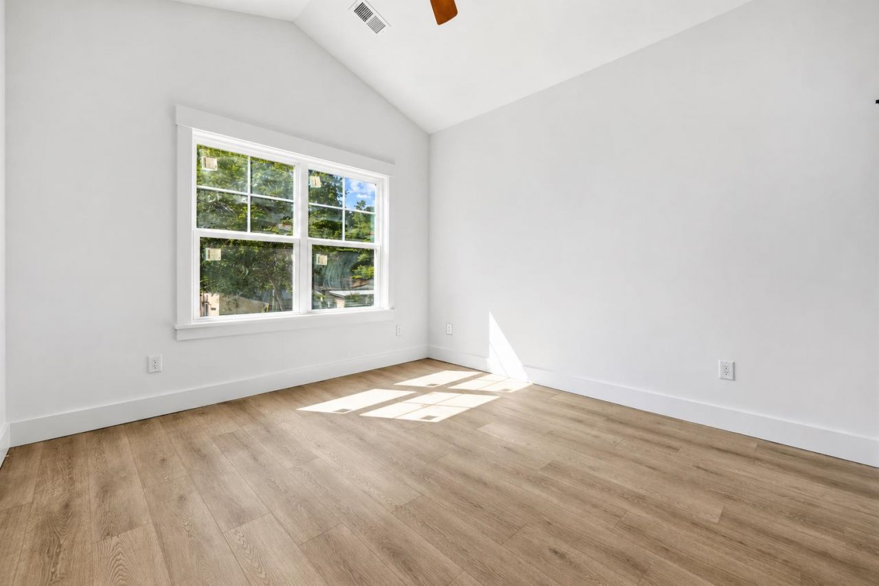 830 Whispering Tide Ct. Photo 19