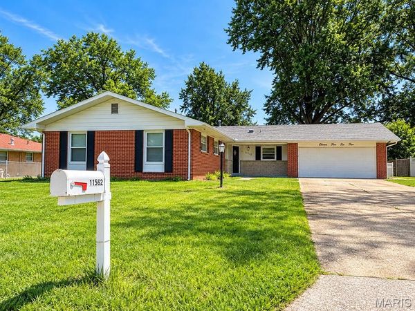 11562 Rock Hampton Drive , Spanish Lake, MO 63138