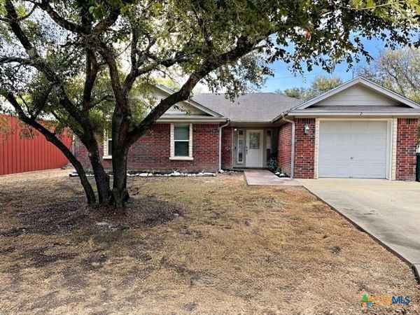 32 Golden Poppy Loop , Morgans Point Resort, TX 76513