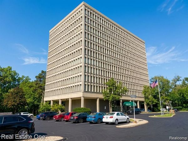 22700 Garrison Street , Unit 304, Dearborn, Mi 48124