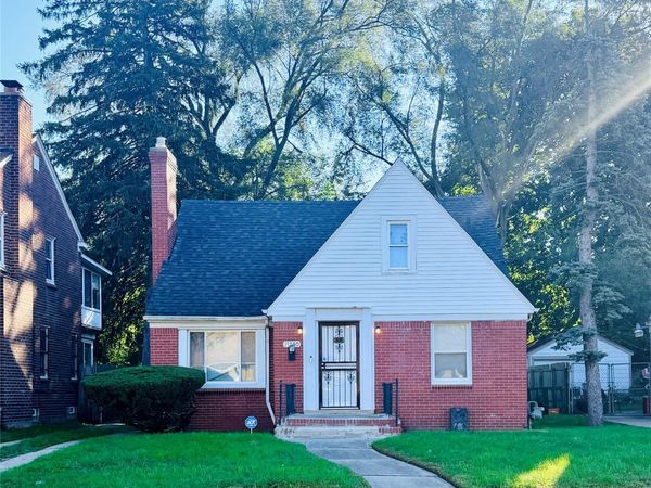 17550 Shaftsbury Avenue , Detroit, Mi 48219