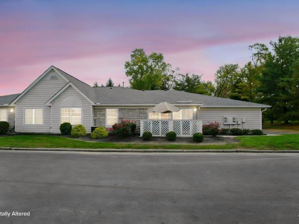 185 Groveport Pike, Unit 14D, Canal Winchester, OH 43110