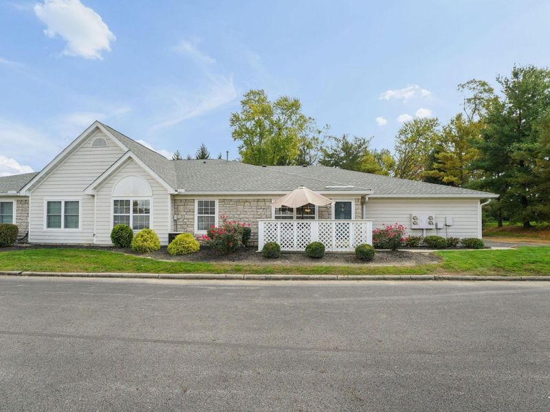 185 Groveport Pike, Unit 14D, Canal Winchester, OH 43110 Photo 2