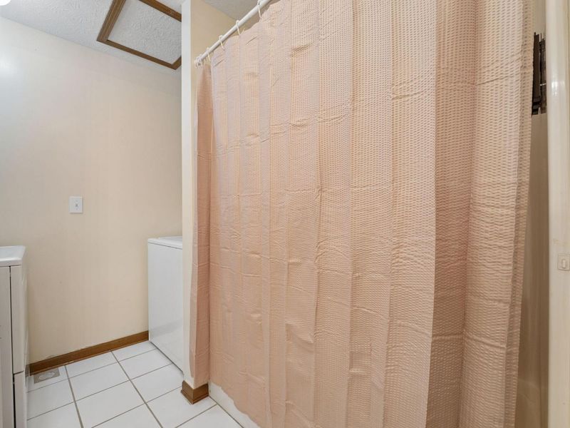 185 Groveport Pike, Unit 14D, Canal Winchester, OH 43110 Photo 22