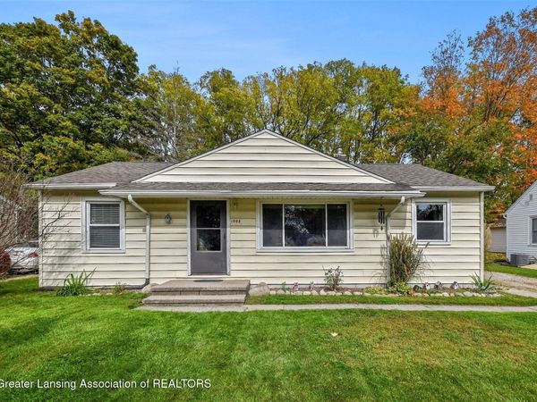 1002 Mel Avenue, Lansing, MI 48911