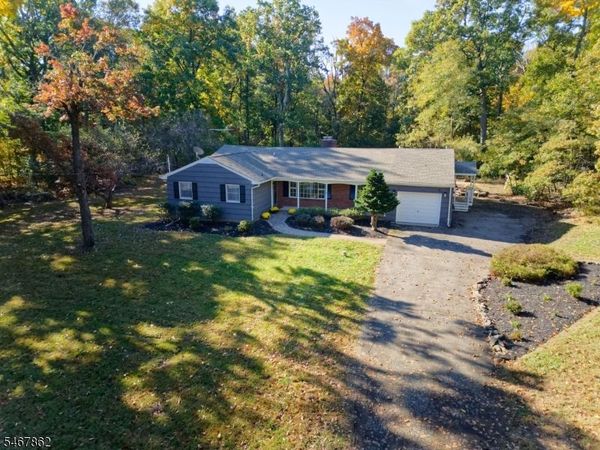 151 Allens Corner Road, Franklin, NJ 08822