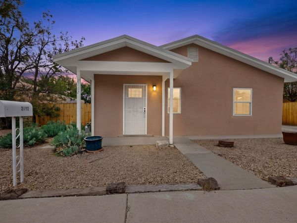 2712 Zickert Road NW, Albuquerque, NM 87104