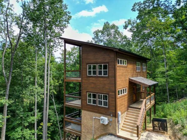 2016 Shamrock Way , Sevierville, TN 37876