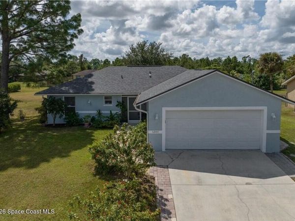 1244 Ermine Street E , Lehigh Acres, FL 33974