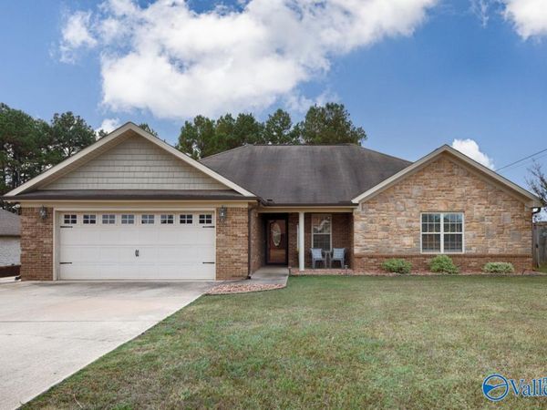 27516 Carrington Court, Athens, AL 35613