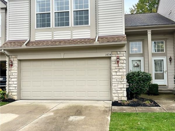 1434 South Yorkshire Drive, Broadview Heights, OH 44147