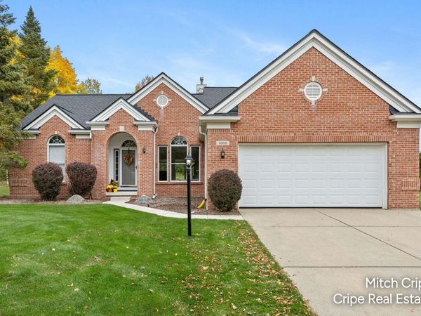 6808 Old Lantern Drive SE, Caledonia, MI 49316
