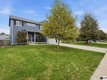 13802 Williamsburg Drive, Bellevue, NE 68123