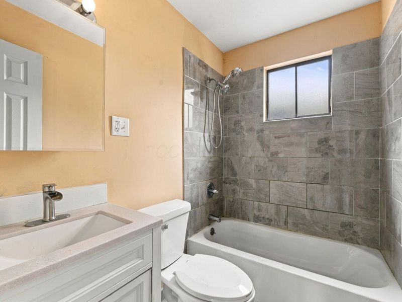 1670 Striebel Road , Columbus, OH 43227 Photo 14
