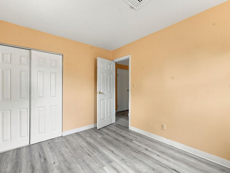 1670 Striebel Road , Columbus, OH 43227 Photo 17