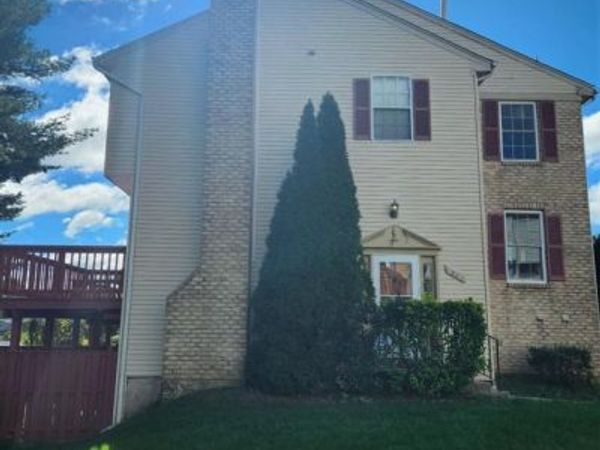 32 SEBASTIANI BOULEVARD, GAITHERSBURG, MD 20878