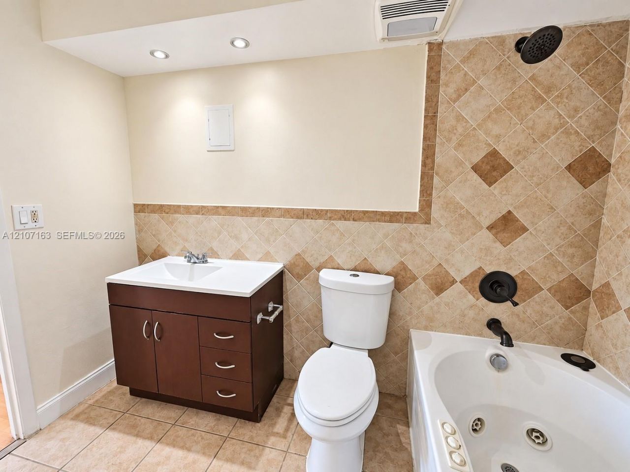 15600 NW 7th Ave, Unit 704, Miami, FL 33169 Photo