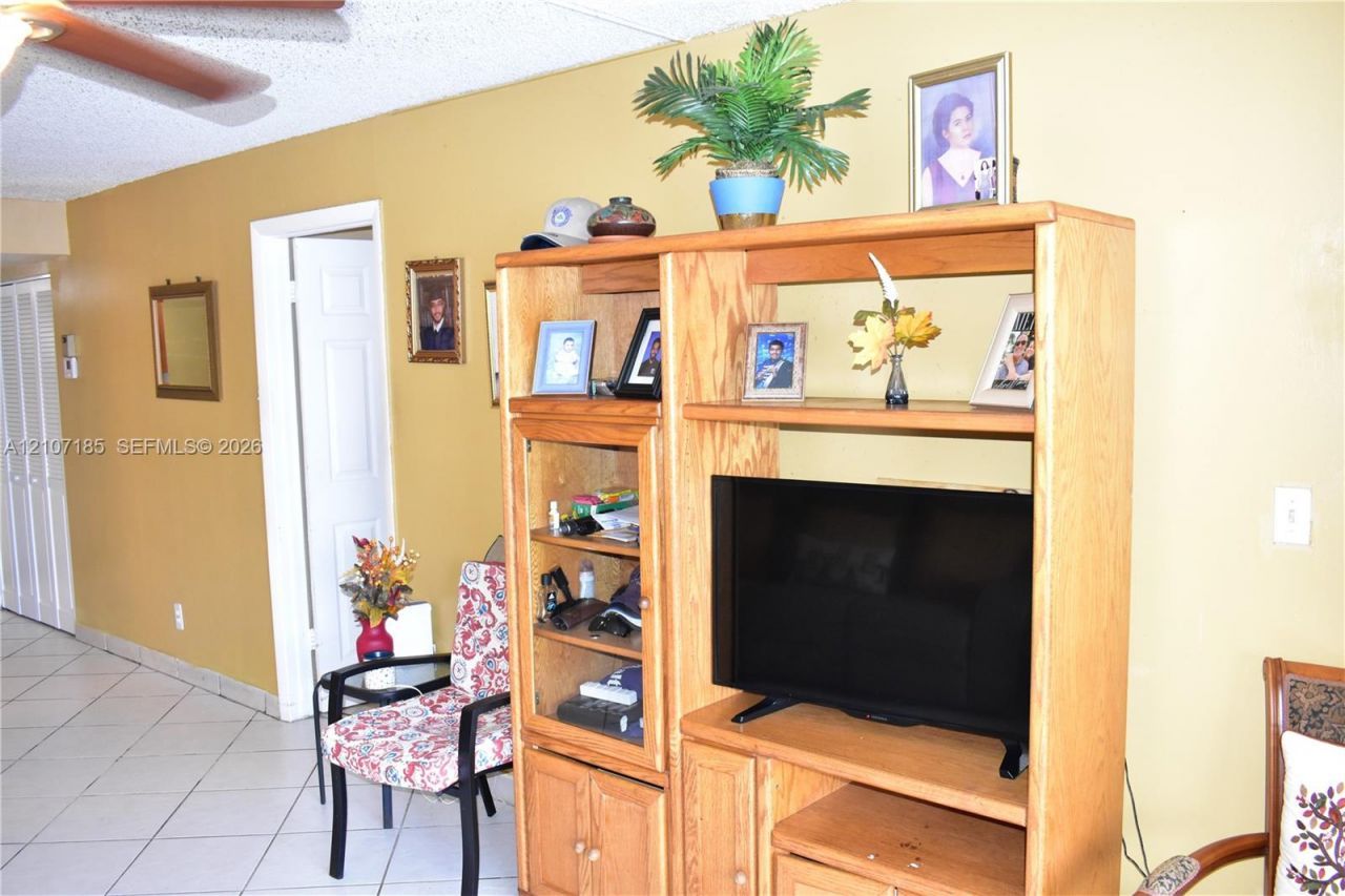 2751 N Pine Island Rd, Unit 101, Sunrise, FL 33322 Photo