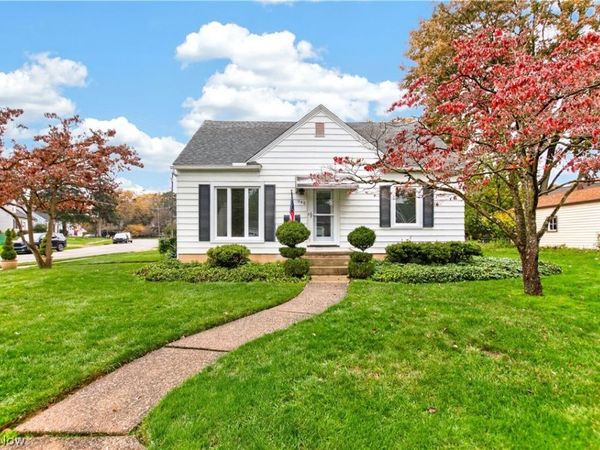 240 Idlewild Street , Akron, OH 44313