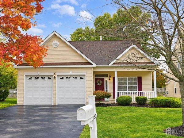 33 George W Helme Drive, Helmetta, NJ 08828